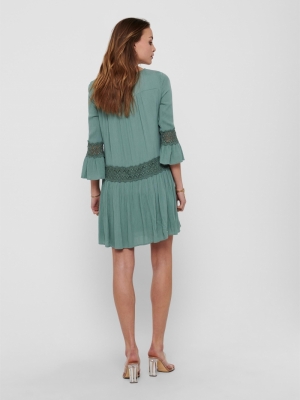 ONLTYRA 3-4 FLARE SHORT DRESS chinois Green