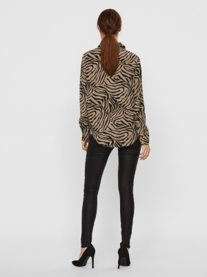 VMLISA GRAFFIC LS SHIRT FD20 Laurel Oak/LISA