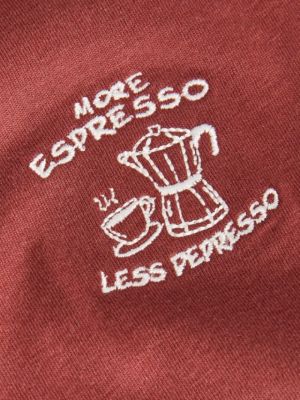 JXCARLY EMB REG FIT SS TEE JRS Madder Brown/ES